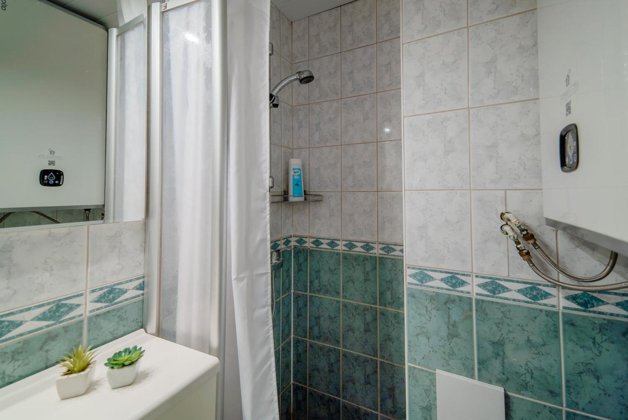 Romeo Family Apartments Таллин Экстерьер фото