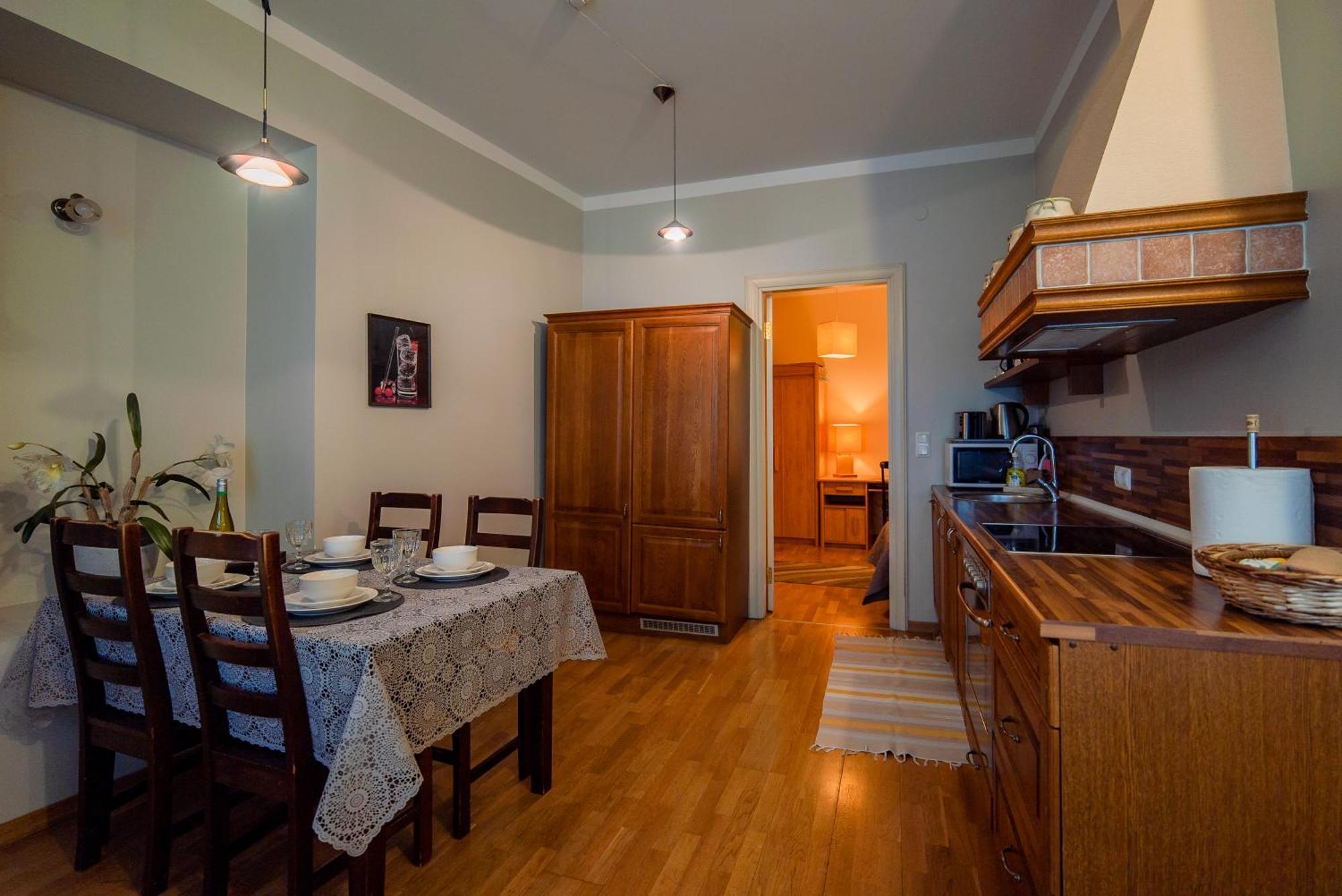 Romeo Family Apartments Таллин Экстерьер фото